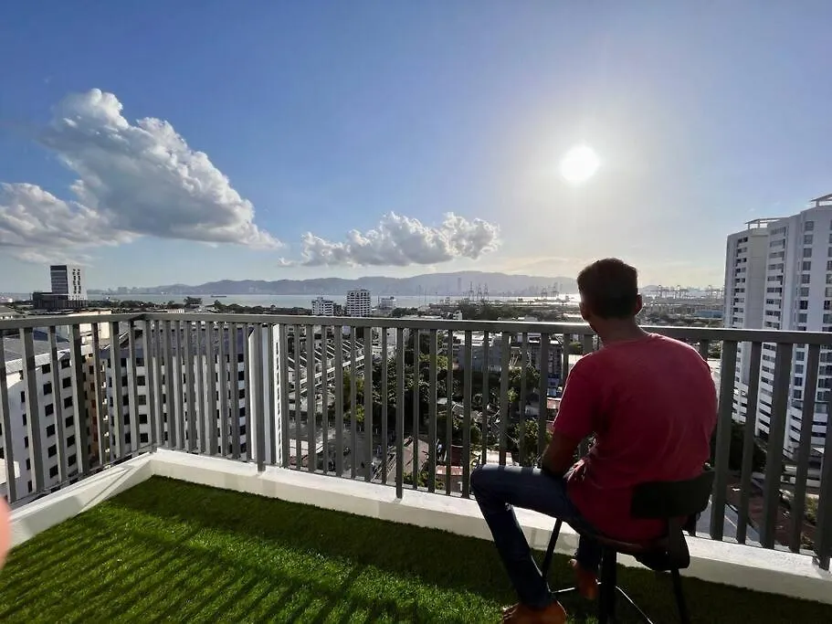 Panaromic Duplex Seaview Retreat With Virtual Reality Experience !! + Megascreen Home-Cinema Butterworth 0*,  Malezya