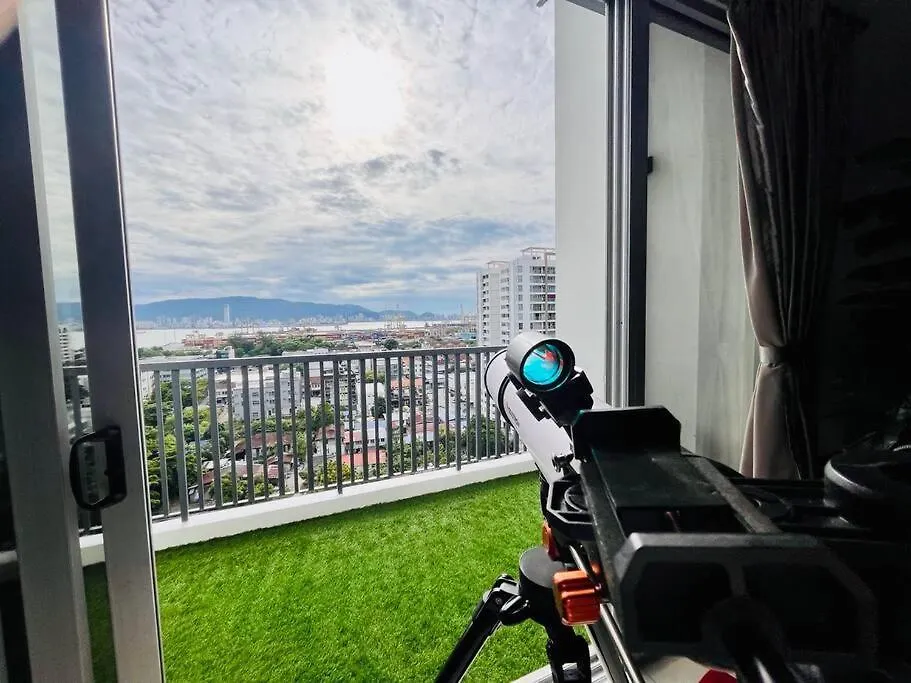 Daire Panaromic Duplex Seaview Retreat With Virtual Reality Experience !! + Megascreen Home-Cinema Butterworth Malezya